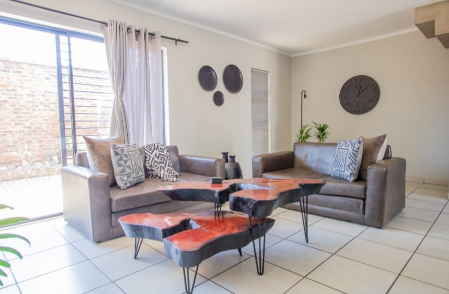 To Let 3 Bedroom Property for Rent in Mooivallei Park North West